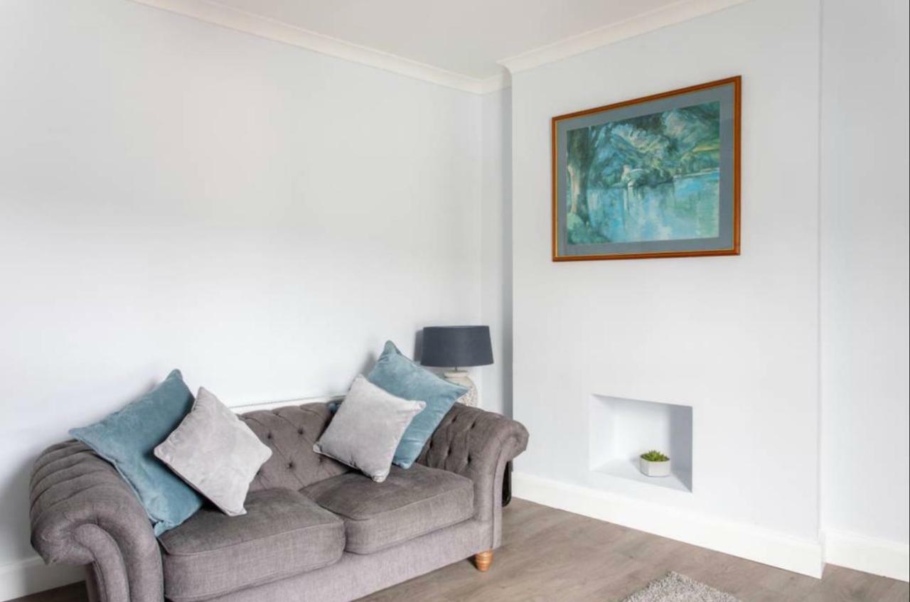 Beautiful Two Bed Mumbles Flat - With Parking Space The Mumbles Exterior foto