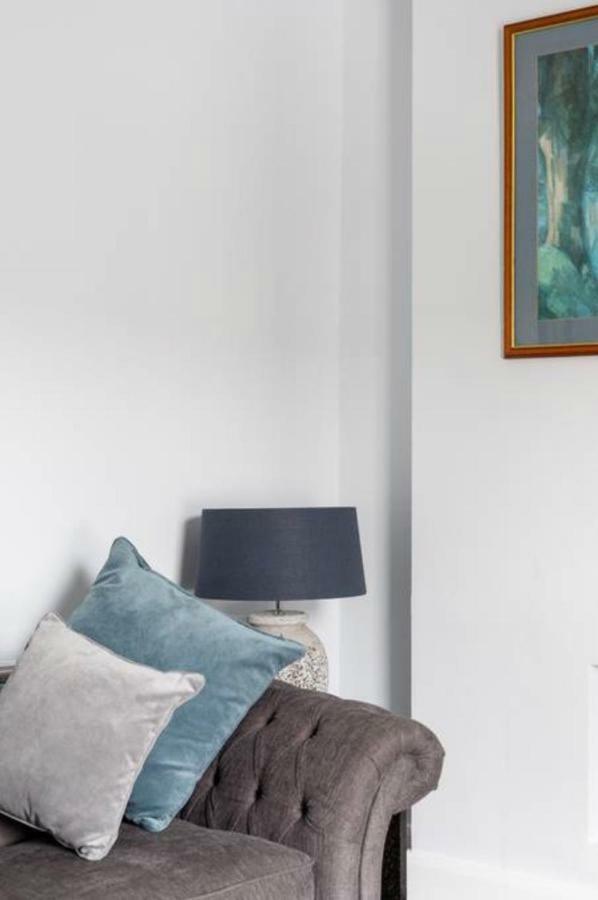 Beautiful Two Bed Mumbles Flat - With Parking Space The Mumbles Exterior foto
